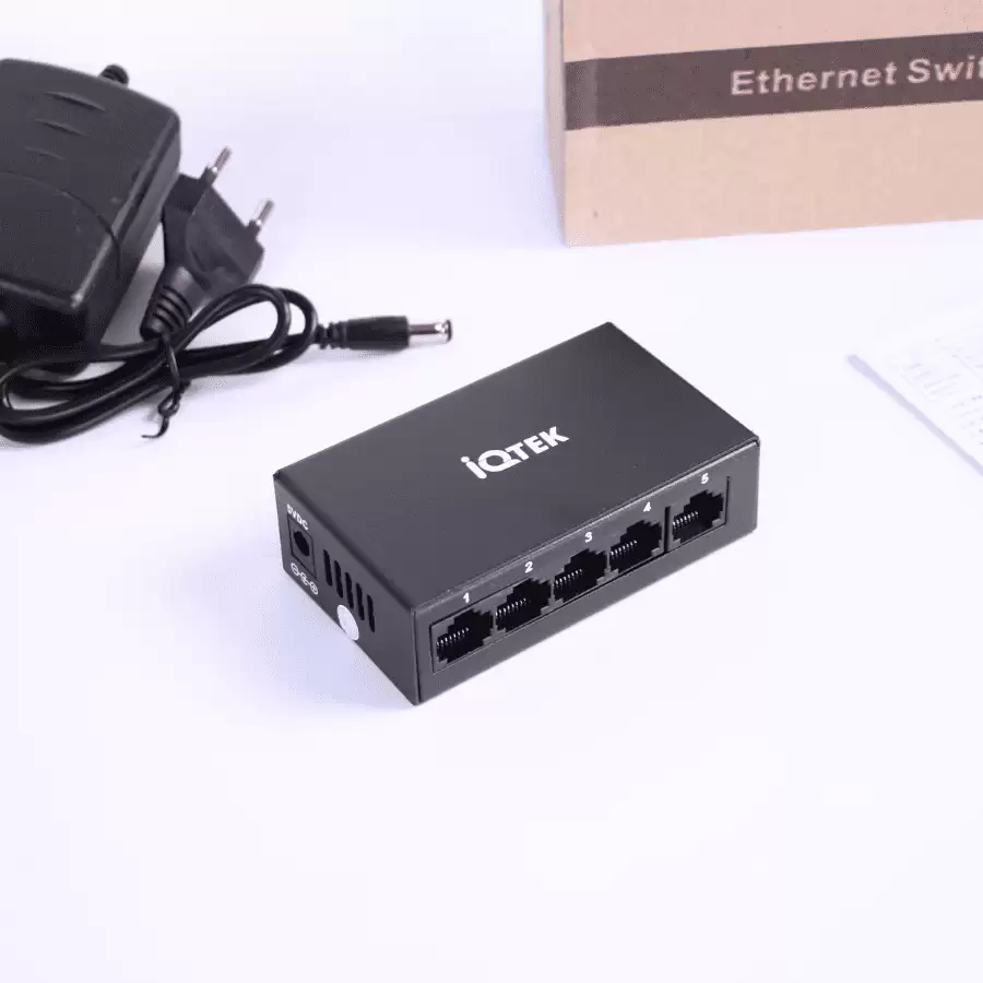 switch-ethernet-5-cong-100