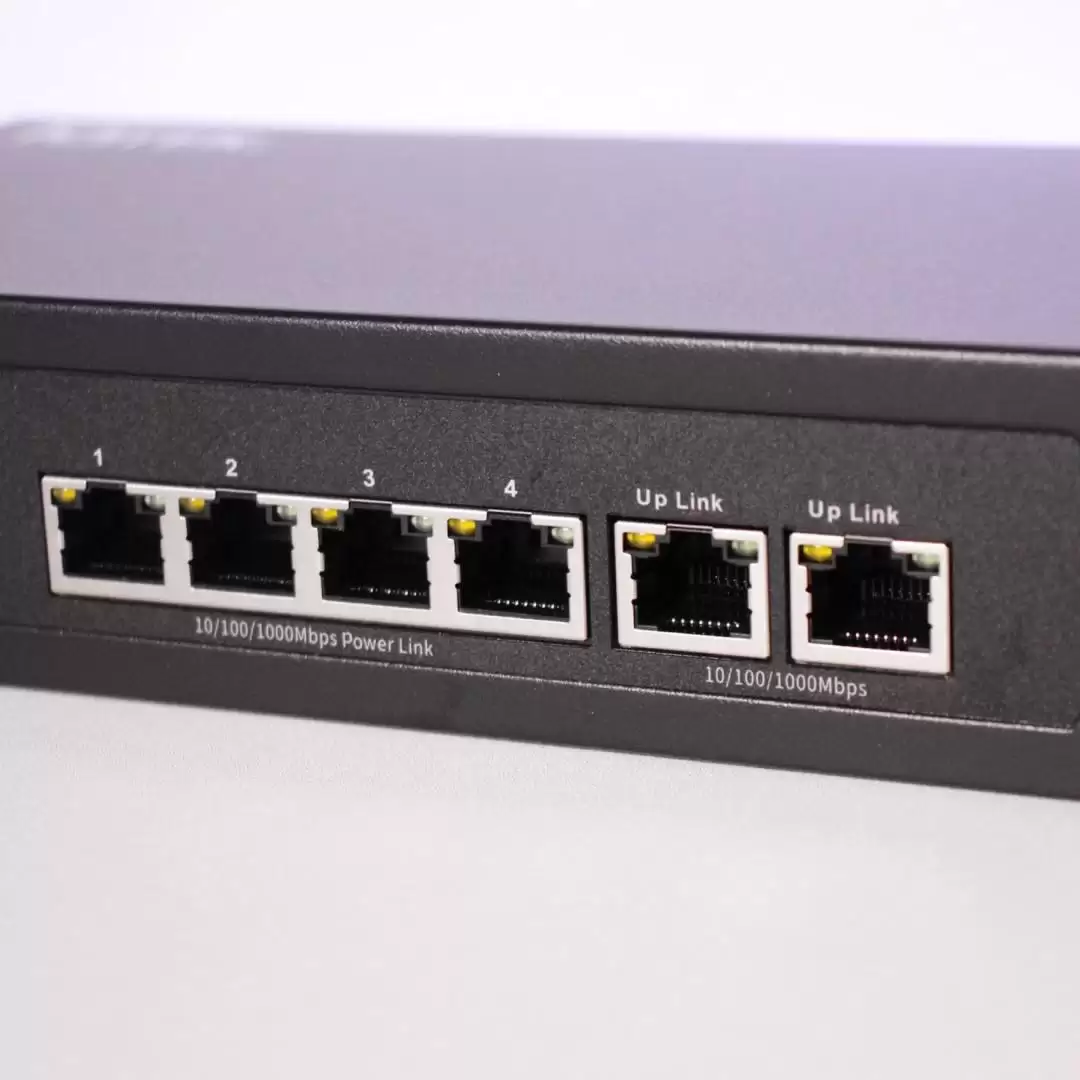 Bộ chia mạng POE 4 cổng SP42G IQTEK – 4 PoE + 2 Uplink Gigabit, công suất 65W - Ảnh 4